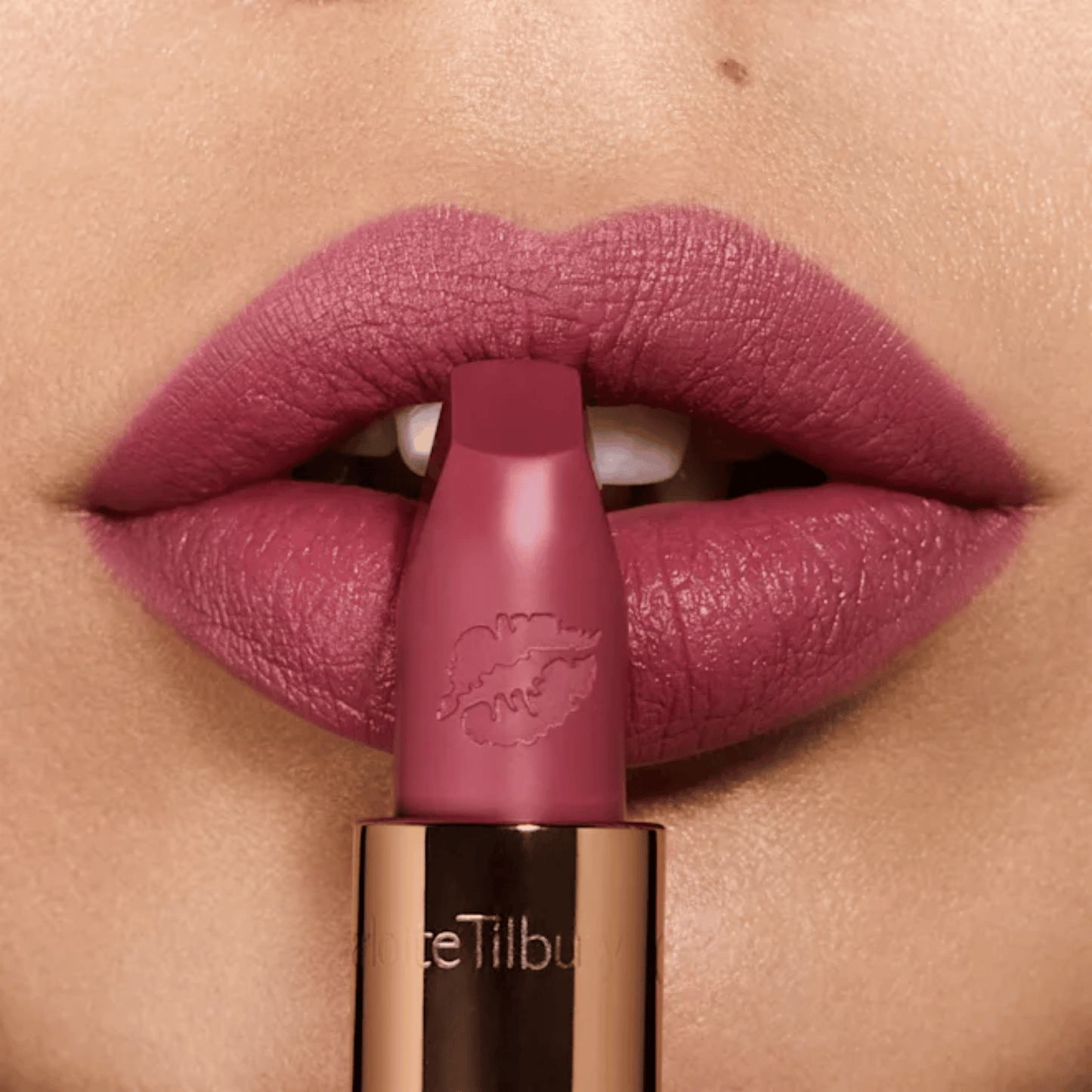 Charlotte Tilbury Matte Revolution Hot Lips (3.5g) SkinStash