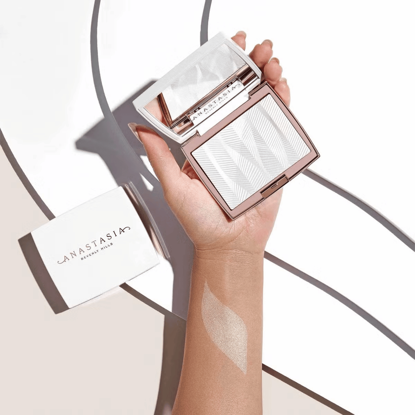 Anastasia Beverly Hills Highlighter Elumineur (11g) SkinStash