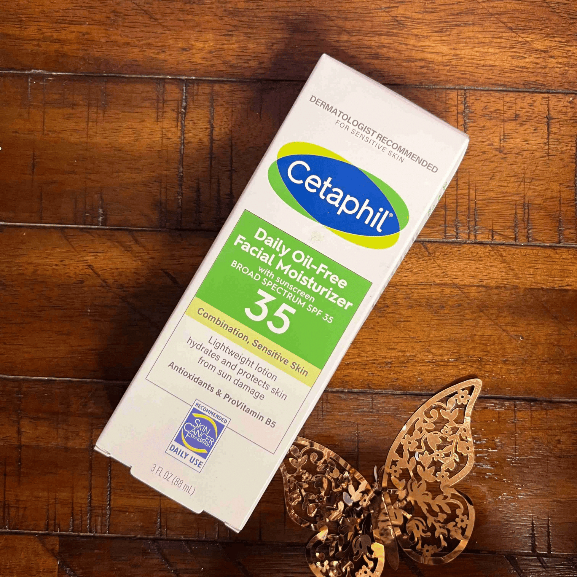 Cetaphil Daily Oil-Free Facial Moisturizer with Sunscreen SPF 35 (88ml) SkinStash